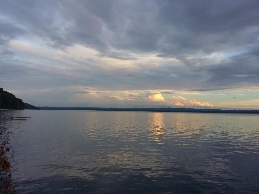 Hotel Ribiera Del Lago Peten Itza San Roman Экстерьер фото